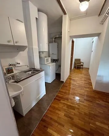 Corvin Panzio Bed & Breakfast *