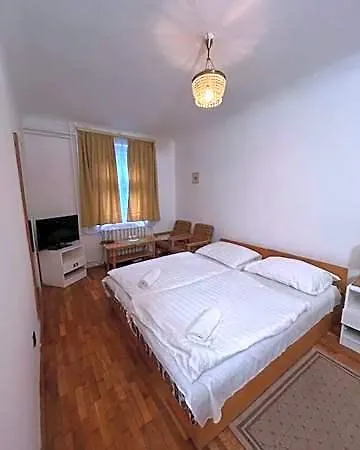 Corvin Panzio Bed & Breakfast Győr