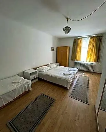 Bed & Breakfast Corvin Panzio Győr