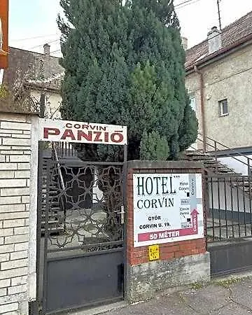 Corvin Panzio Bed & Breakfast Győr